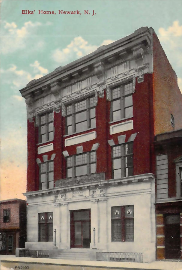 39 Green Street
Postcard
