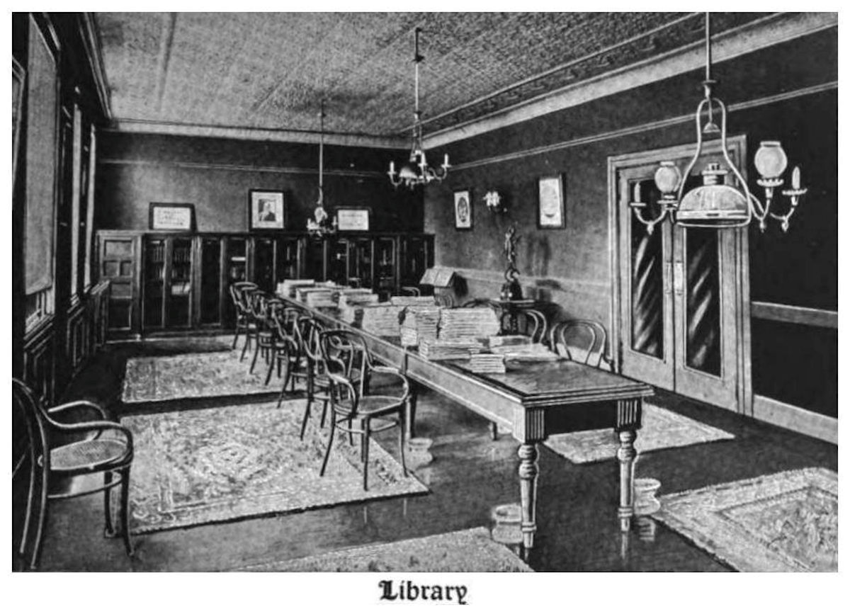 Library
Photo from Gonzalo Alberto
