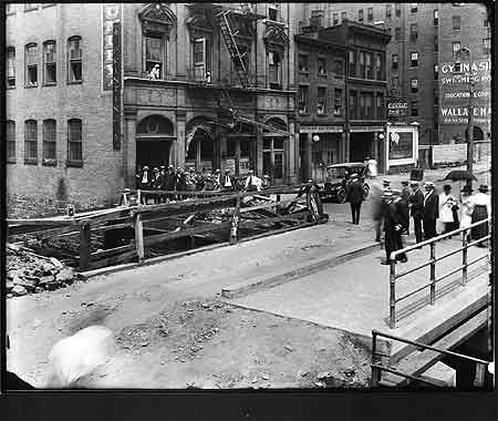 131 Halsey Street
Bridge over the Morris Canal 
