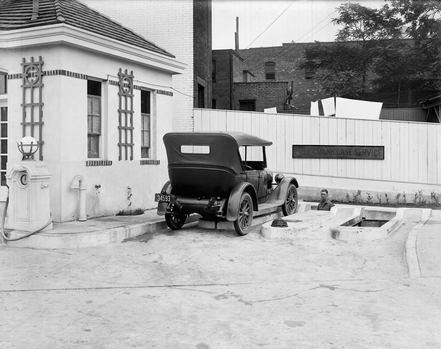 43 Centre Street
Sunoco Station
From the William F. Cone Collection
