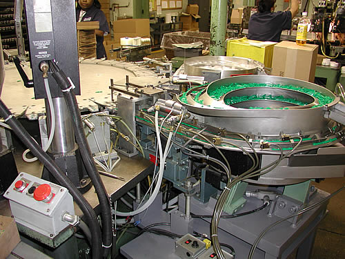 Vibratory Feeder Bowl on Assembly Machine
