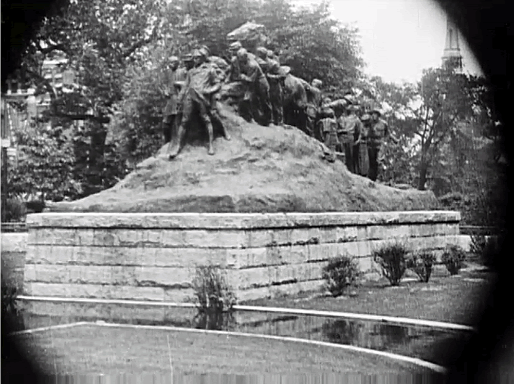 Wars of America Monument in Military Park
