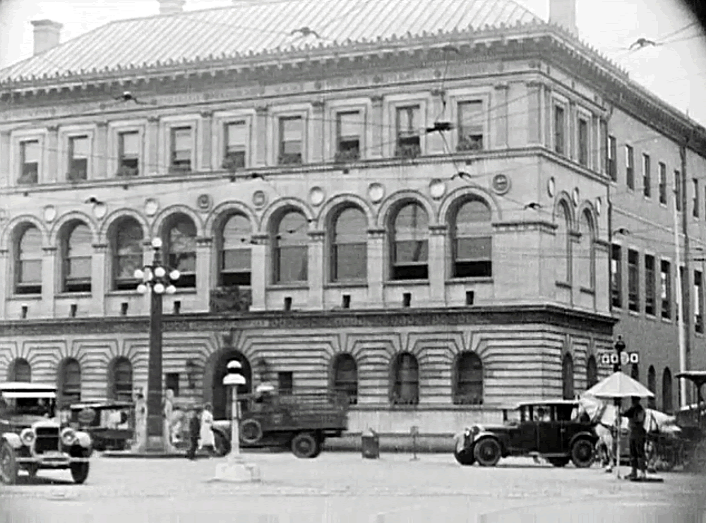 Newark Public Library
