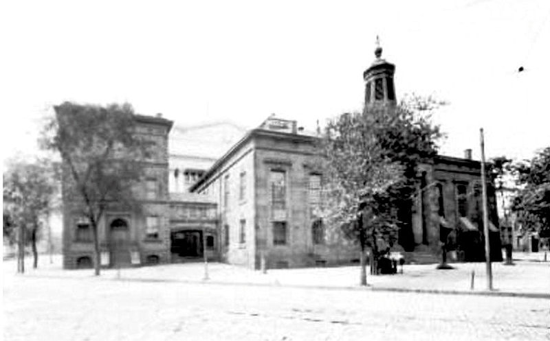 View of Left Side of Court House
Photo from Gonzalo Alberto
