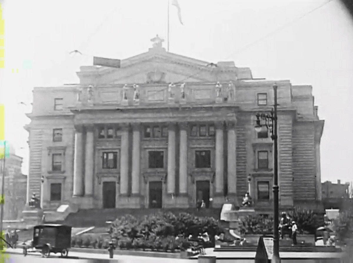 1926
Photo from "Sightseeing in Newark, N. J. by John H. Dunnachie: 1926"
