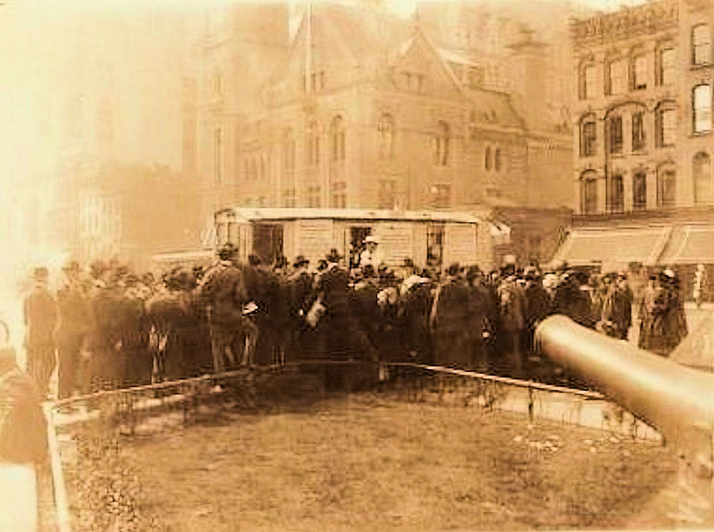 Building in Background
Photo from Library of Congress
