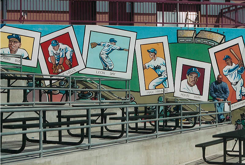 Richard La Rovere was commissioned in 2000 to create a tribute at Bears Stadium honoring the players of the former Newark Eagles Negro League that played in the 1930s-40s.

Photos from Richard La Rovere
