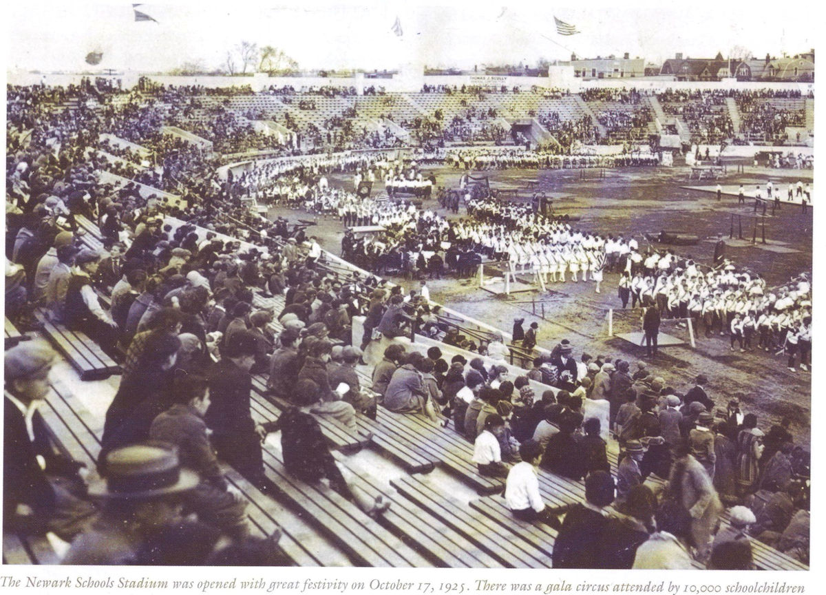 Opening 1925-10-17
