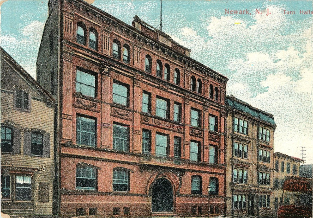 182-186 William Street
Postcard

