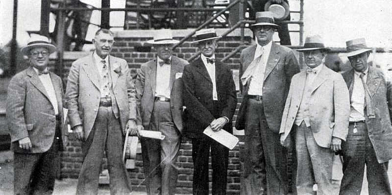 Weequahic Park Race Officials 1929
A group of officials and guests of the Junior League at the annual inter-city meeting held Is last month at Weequahic Park, Newark, N. J. Reading from left to right are Fred C. Green of the Boston Transcript; J. Burns; J. H. Gilbody, secretary of the Metropolitan Driving Club; R. E. Kelsey; C. L. Stickney, starting judge; Dr. J. T. McGlynn, chairman of the race committee of the "Mets,' " and Frank G. Trott of the Boston Globe.

from Aug 15, 1929 Trotter and Pacer magazine


Courtesy of Don Daniels
